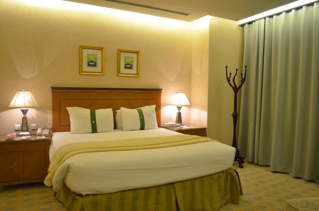 Eastyard Khobar Hotel - Formerly Ramada By Wyndham Khobar Экстерьер фото