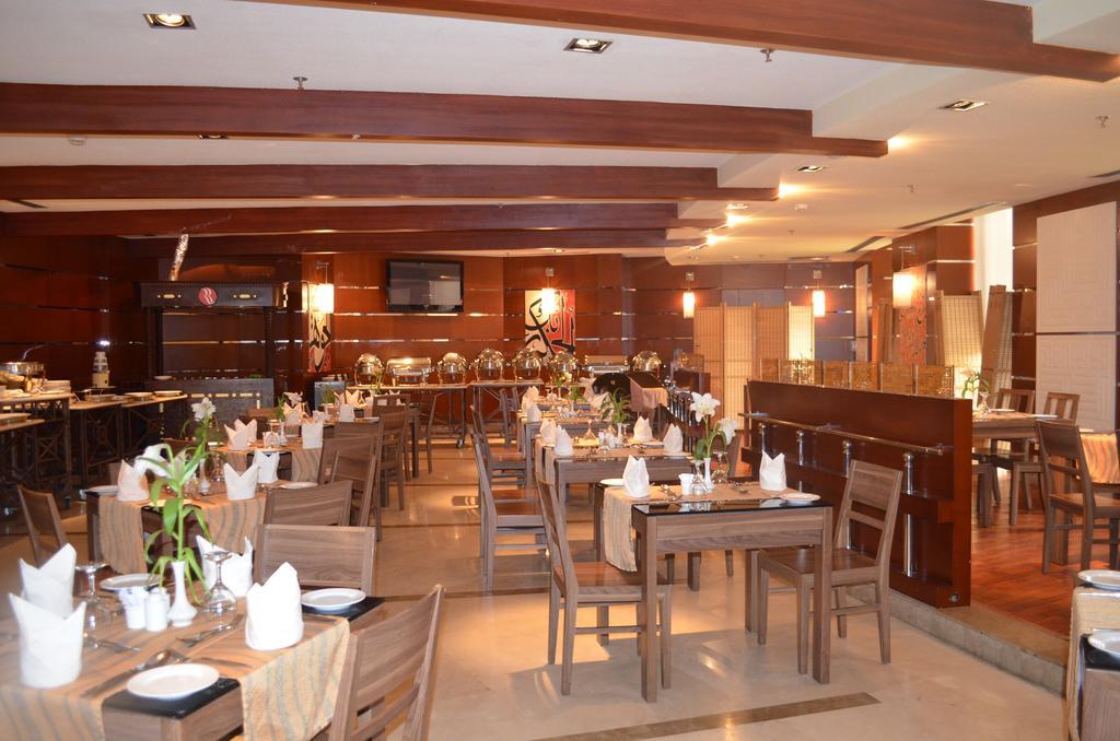 Eastyard Khobar Hotel - Formerly Ramada By Wyndham Khobar Экстерьер фото
