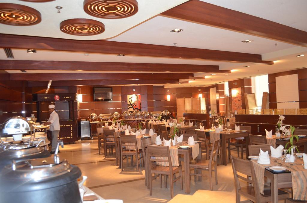 Eastyard Khobar Hotel - Formerly Ramada By Wyndham Khobar Экстерьер фото