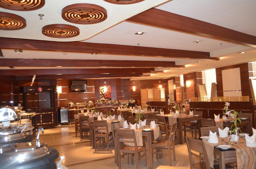 Eastyard Khobar Hotel - Formerly Ramada By Wyndham Khobar Экстерьер фото