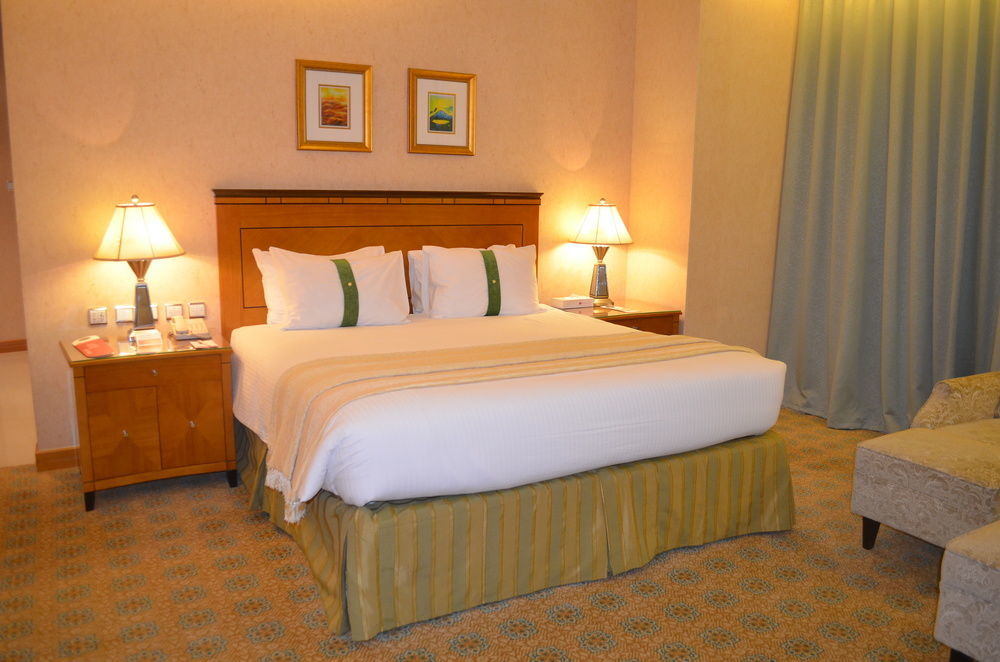 Eastyard Khobar Hotel - Formerly Ramada By Wyndham Khobar Экстерьер фото