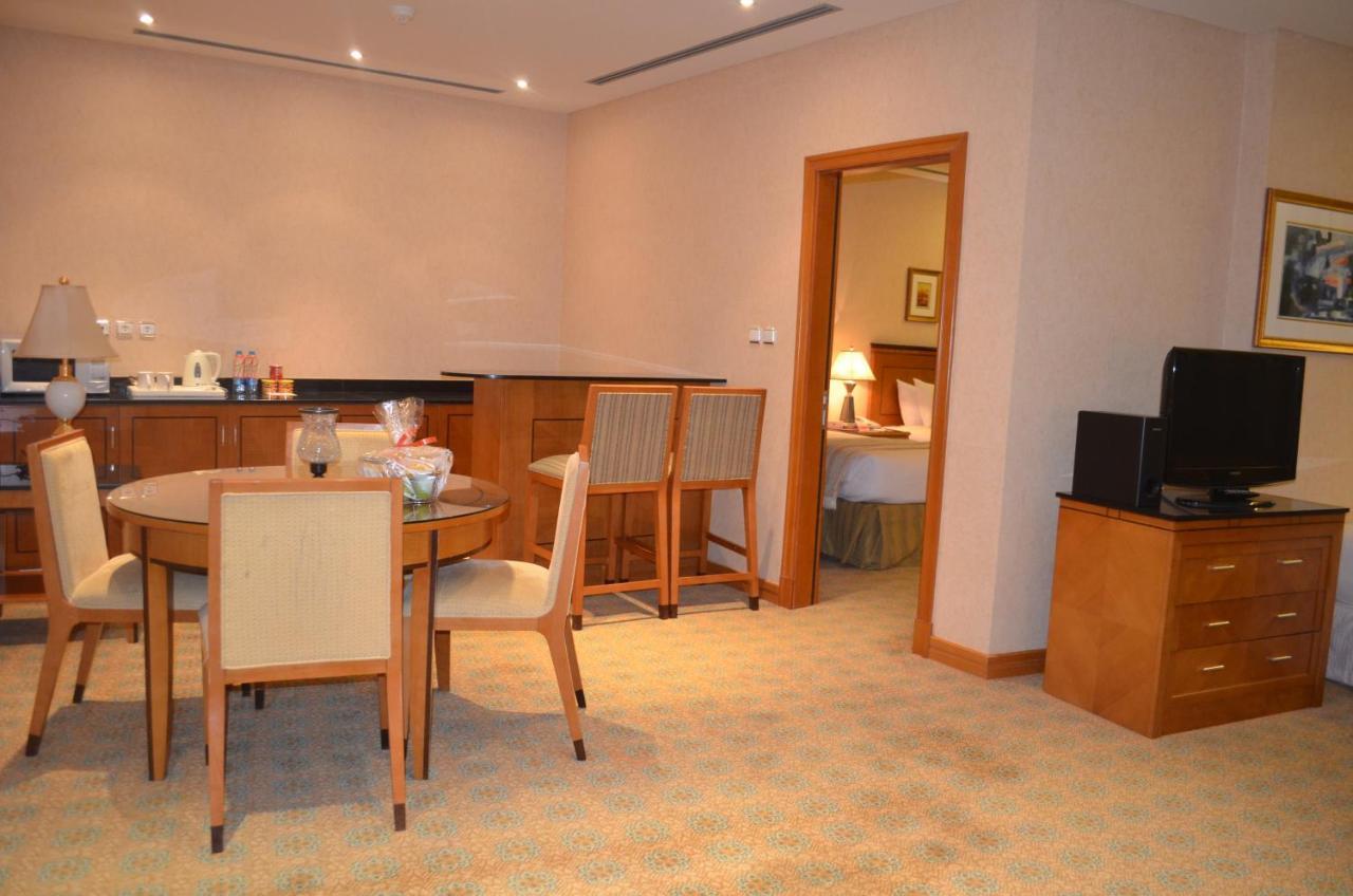 Eastyard Khobar Hotel - Formerly Ramada By Wyndham Khobar Экстерьер фото