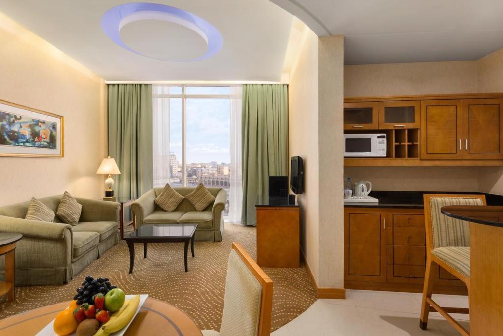 Eastyard Khobar Hotel - Formerly Ramada By Wyndham Khobar Экстерьер фото
